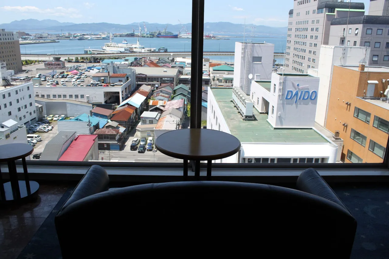 Hotel Resol Hakodate — rooms and atmosphere