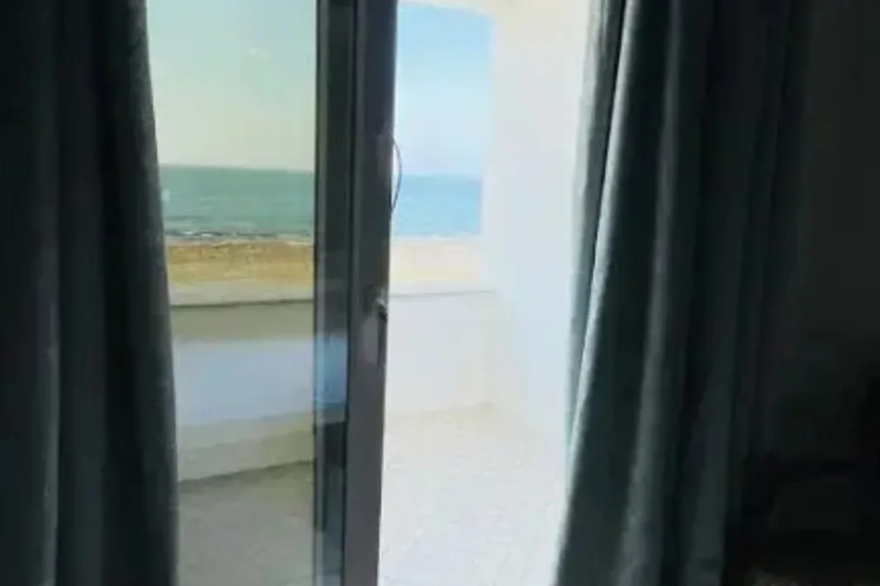 Resort Sur Beach Holiday — ภาพห้องพักและบรรยากาศ