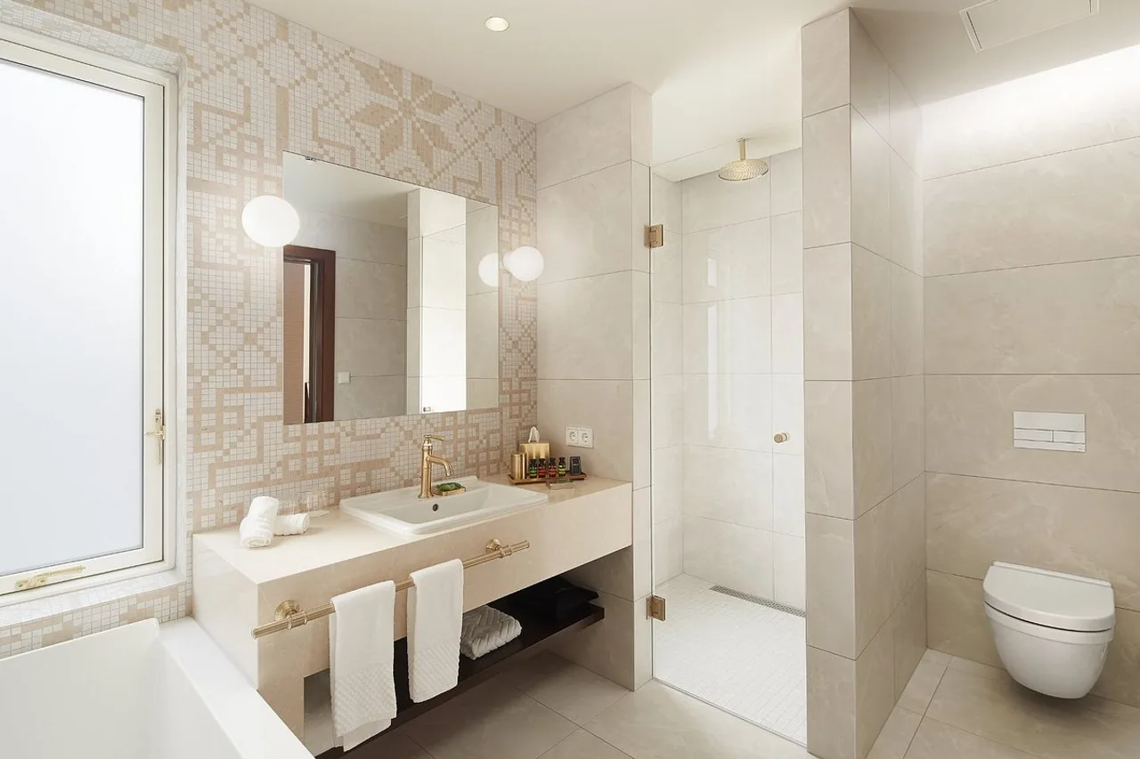 Reykjavik Konsulat Hotel, Curio Collection by Hilton — rooms and atmosphere