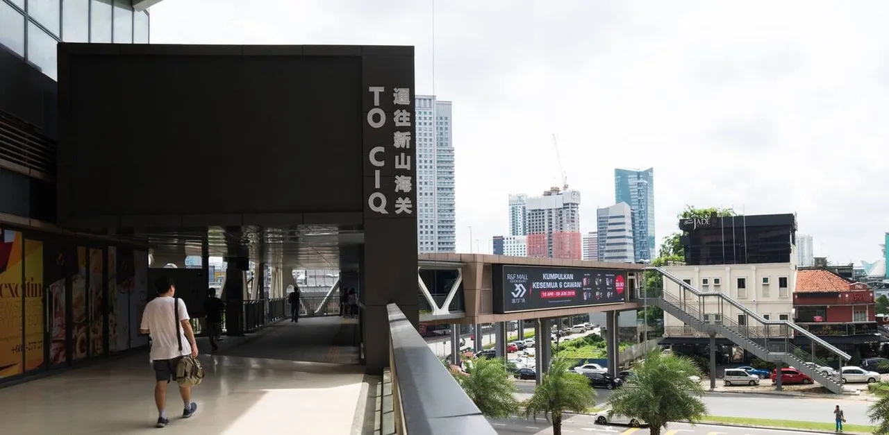 R&F Princess Cove Apartment Johor Bahru — rooms and atmosphere