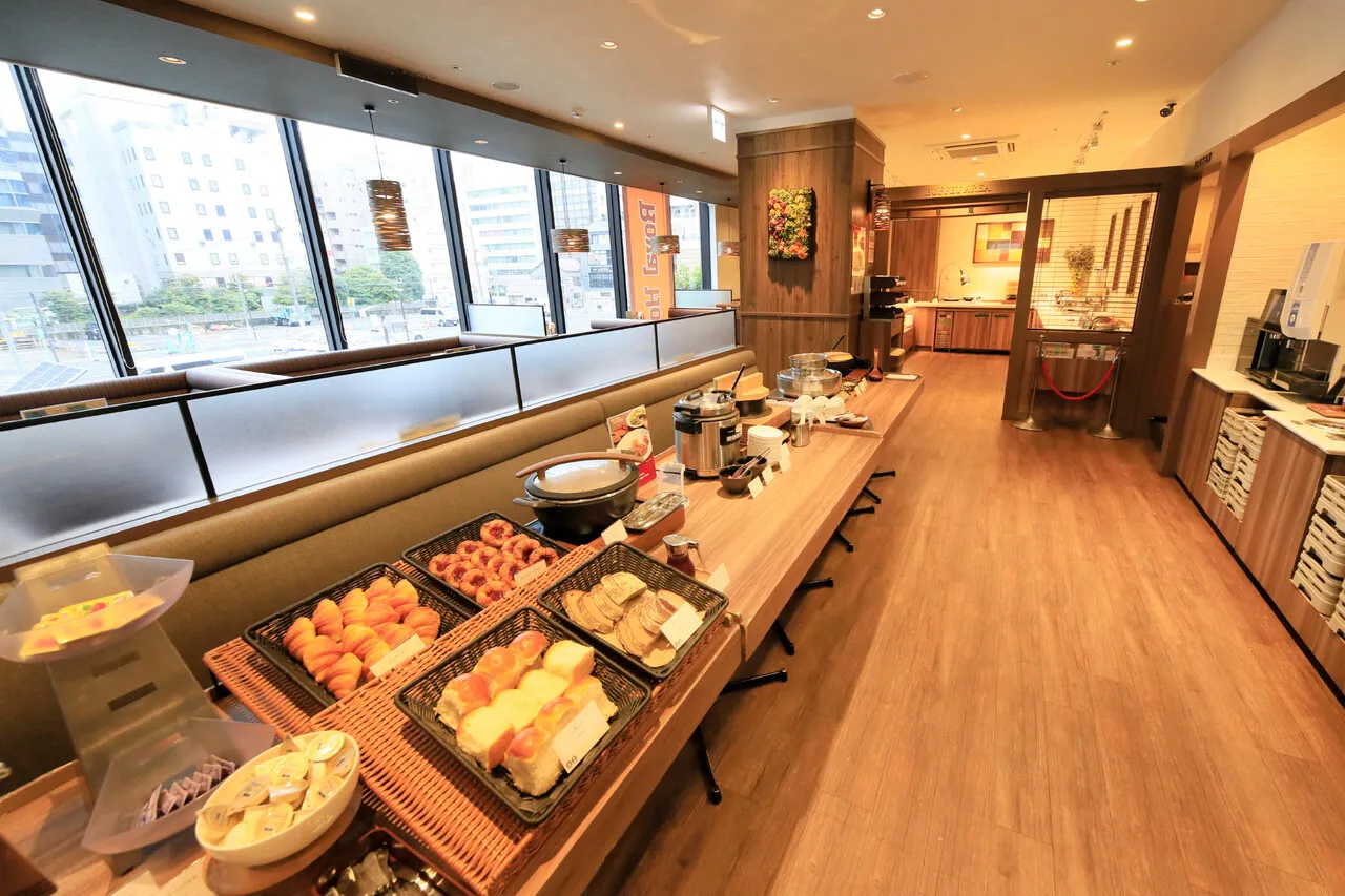 Richmond Hotel Yokohama Ekimae — rooms and atmosphere