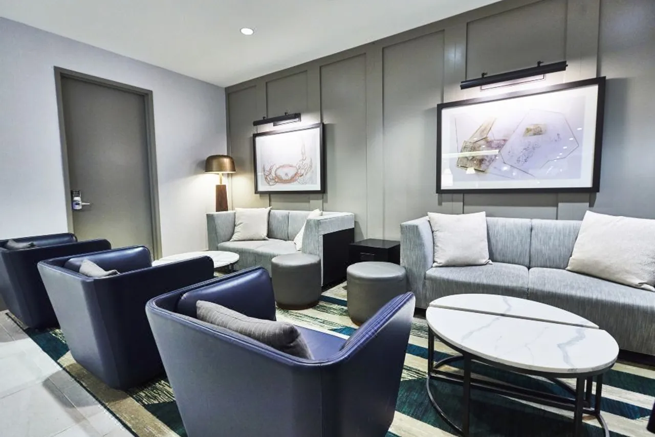 Hotel Riu Plaza Fisherman's Wharf — rooms and atmosphere