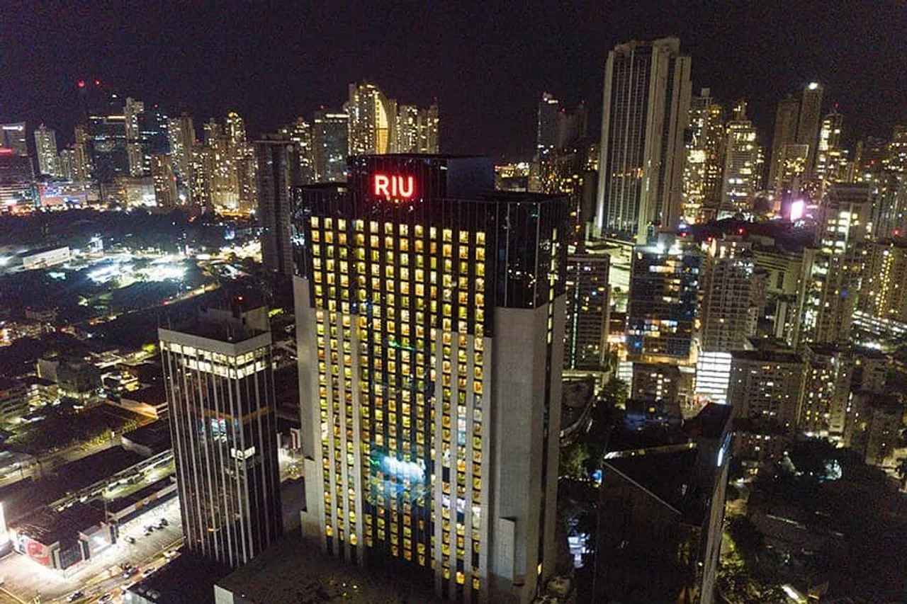 Riu Plaza Panama — rooms and atmosphere