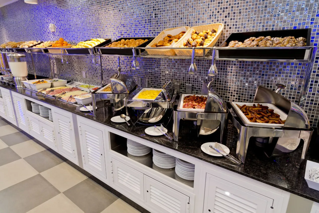 Riu Plaza New York Times Square — rooms and atmosphere