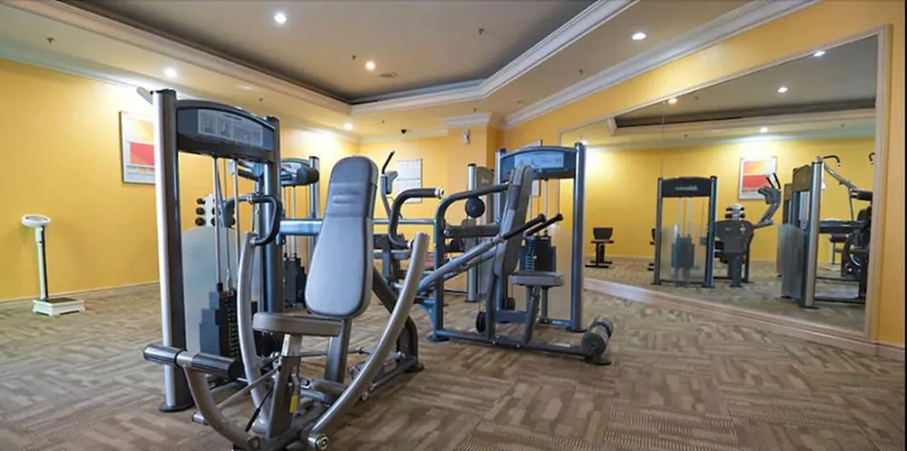 Riverside Majestic Hotel Astana Wing — ภาพห้องพักและบรรยากาศ