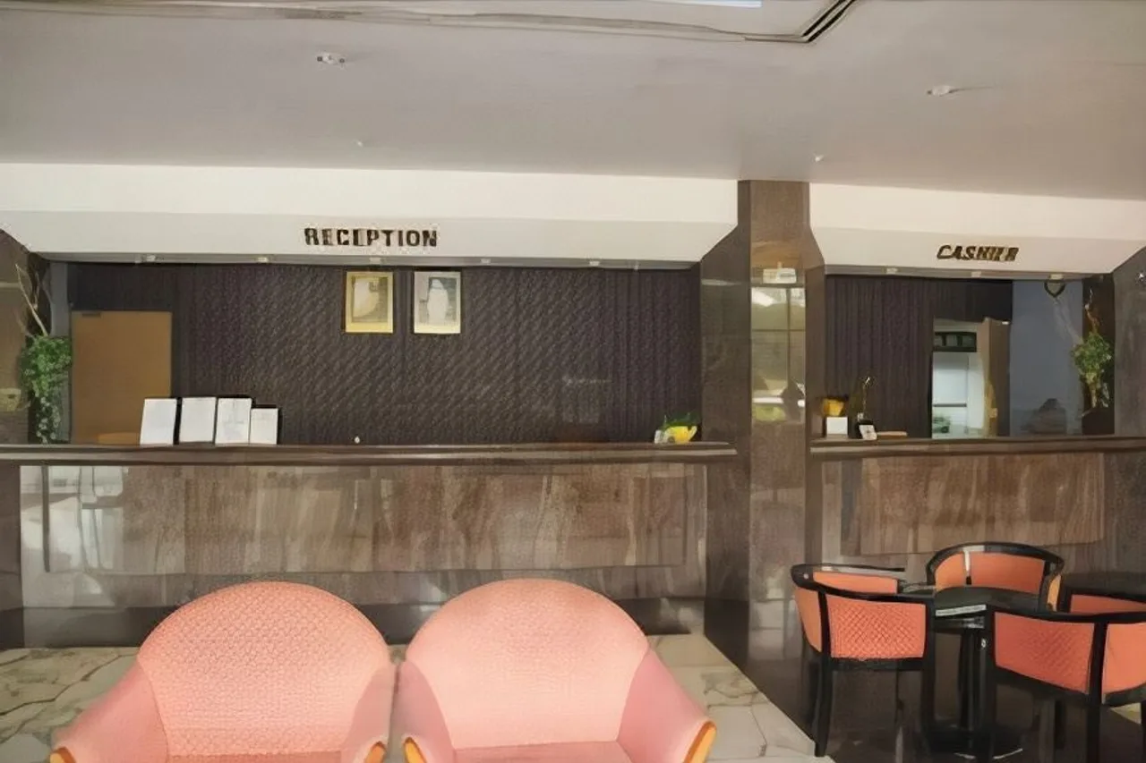Riverview Hotel — rooms and atmosphere
