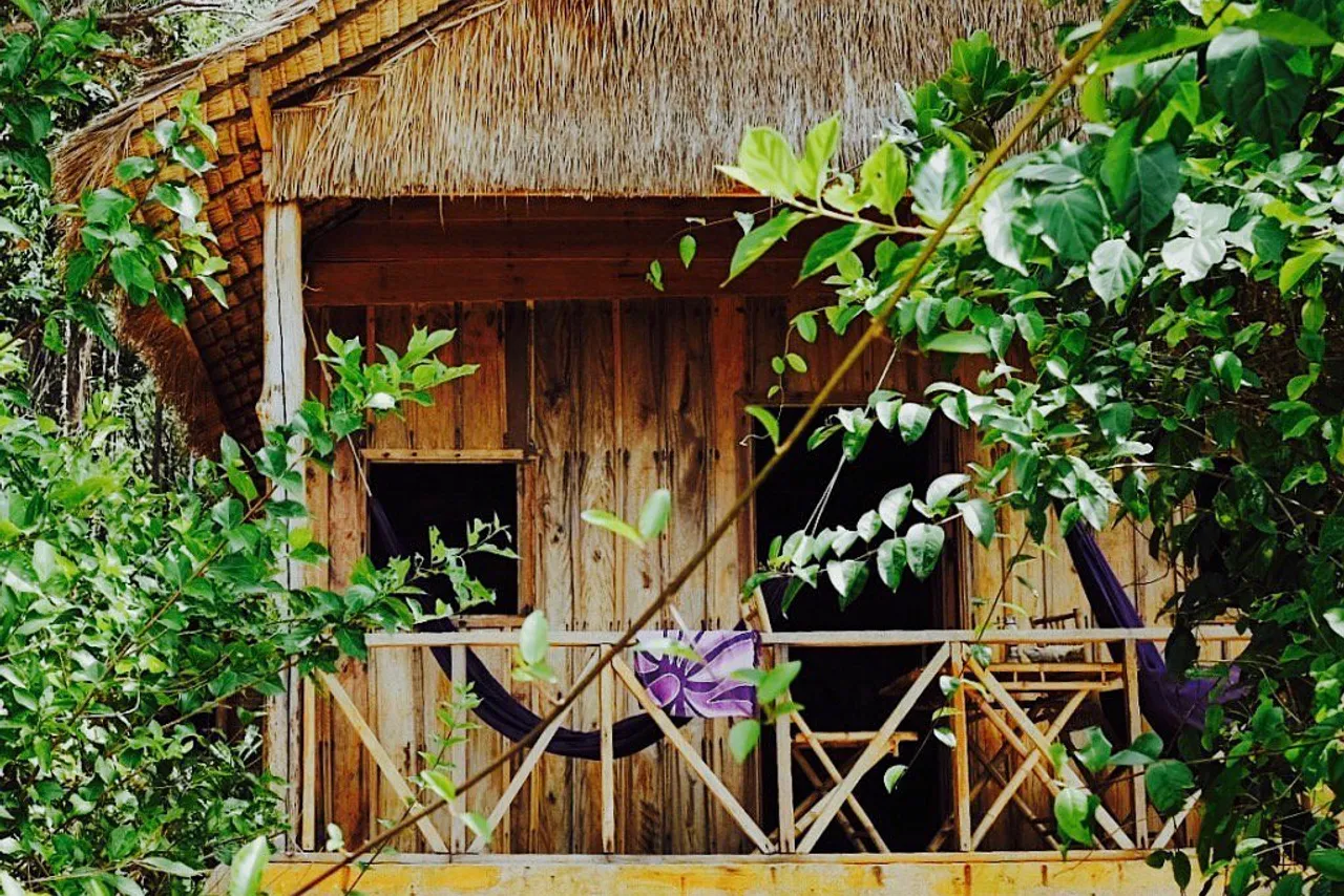 Robinson Bungalows — rooms and atmosphere
