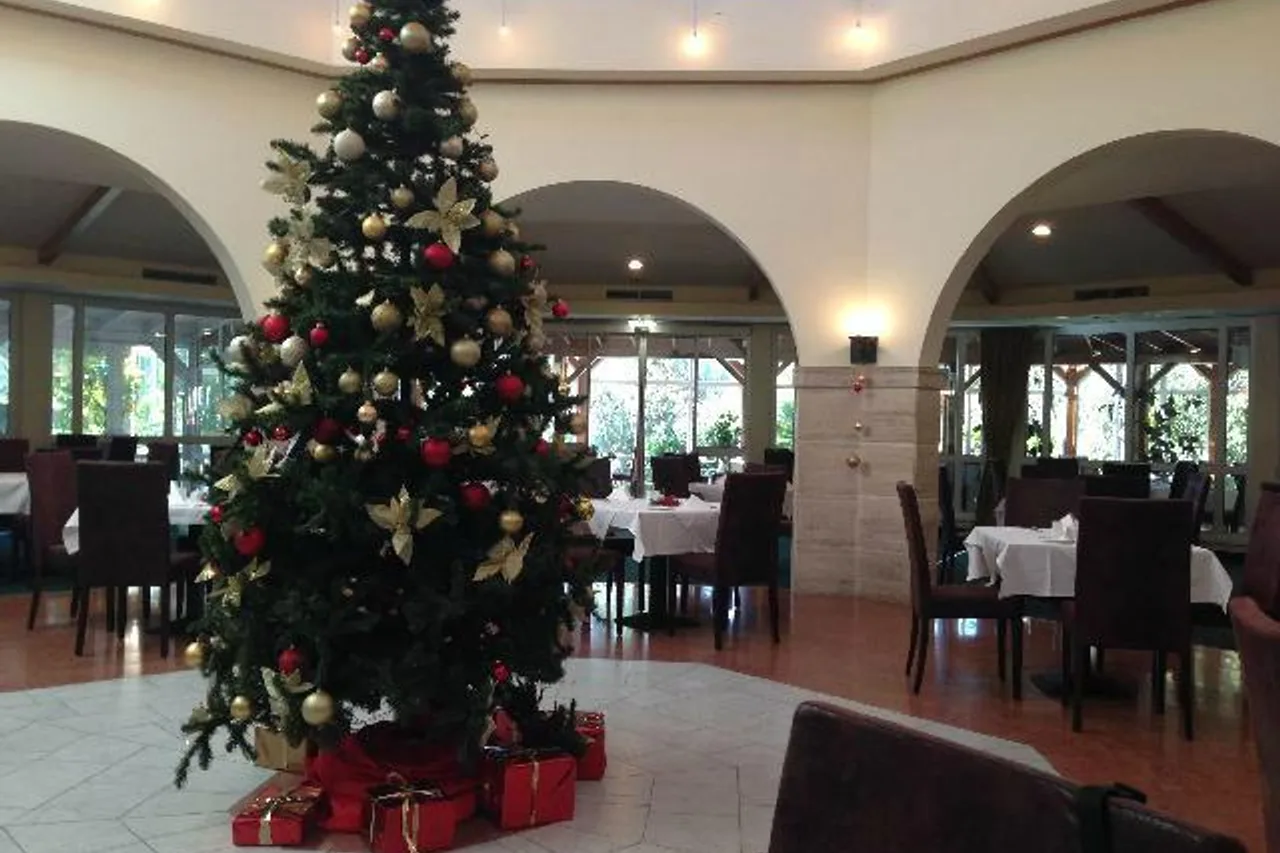 Rogner Hotel Tirana — rooms and atmosphere