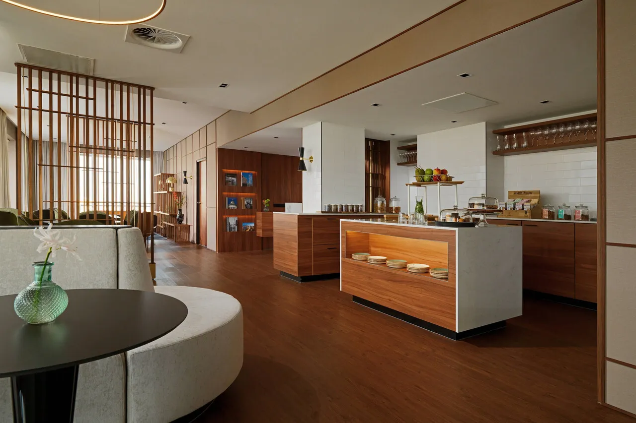 Rotterdam Marriott Hotel — ภาพห้องพักและบรรยากาศ