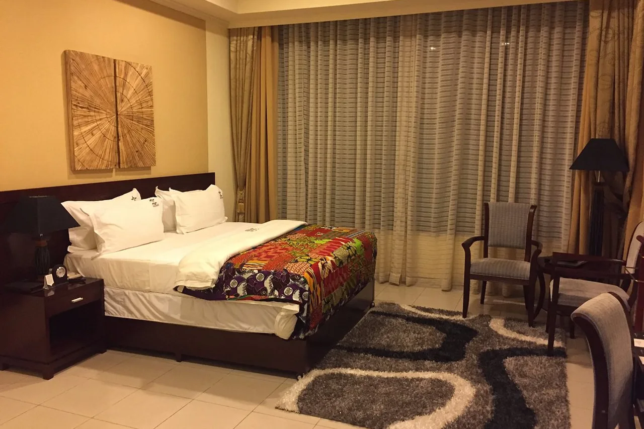 Royal Grand Hotel — rooms and atmosphere