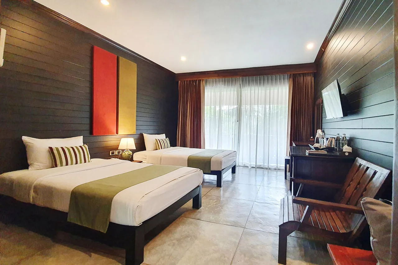Royal River Kwai Resort & Spa — rooms and atmosphere