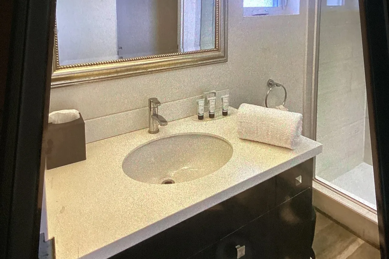 Royal St. Kitts Hotel — rooms and atmosphere