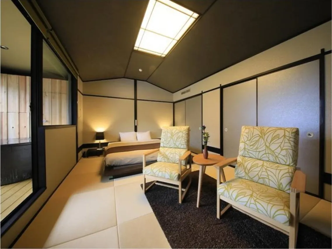 Ryokan Gora Tensui — rooms and atmosphere