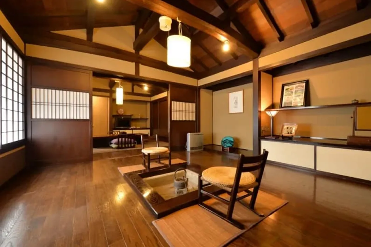 Ryokan Sugimoto — rooms and atmosphere