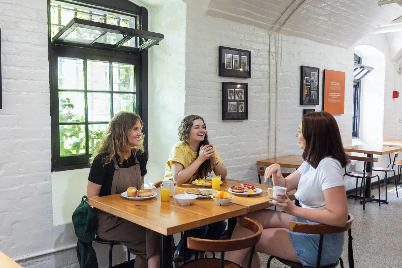 Saintlo Ottawa Jail Hostel — rooms and atmosphere