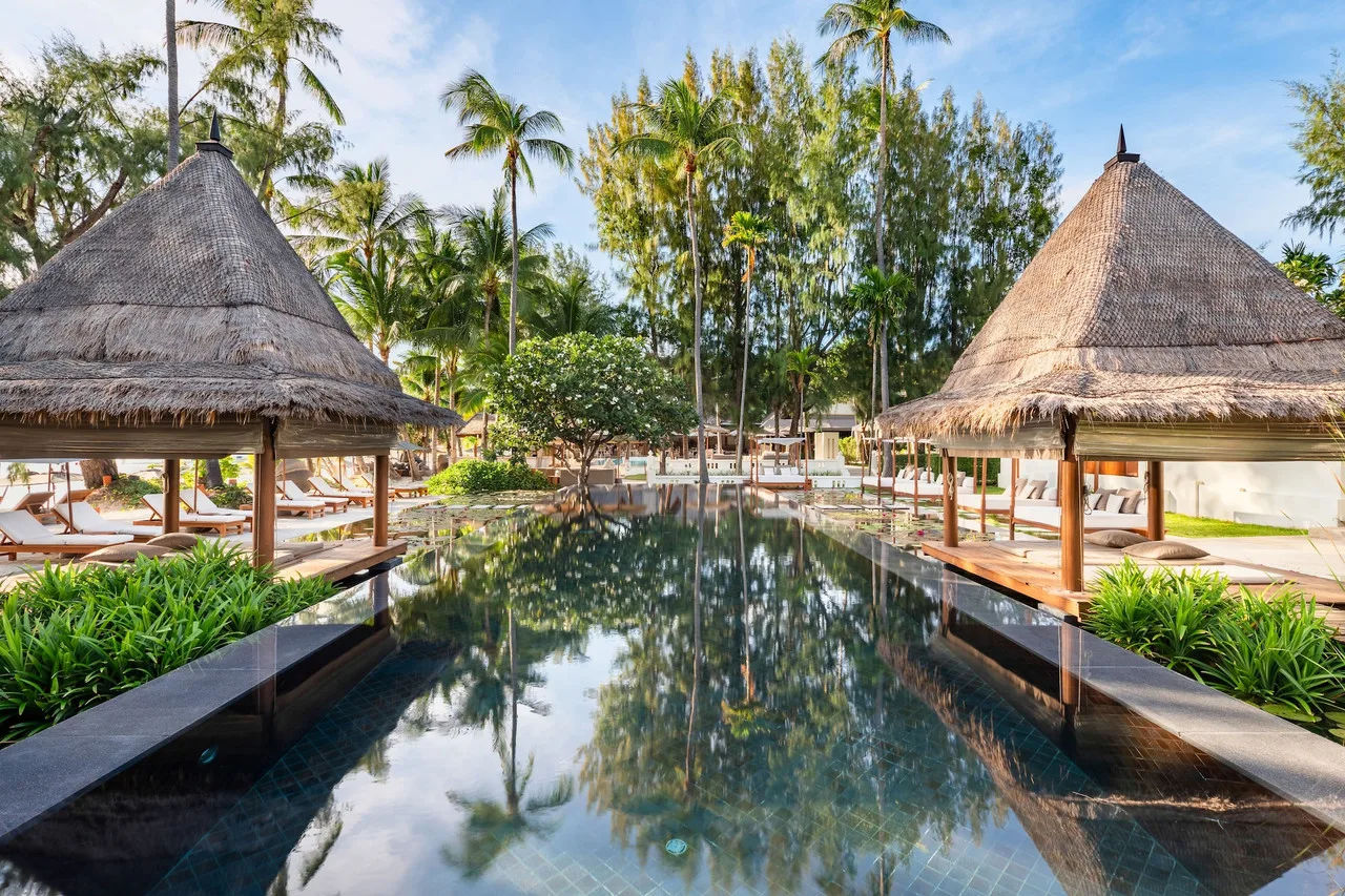 SALA Samui Choengmon Beach Resort — rooms and atmosphere