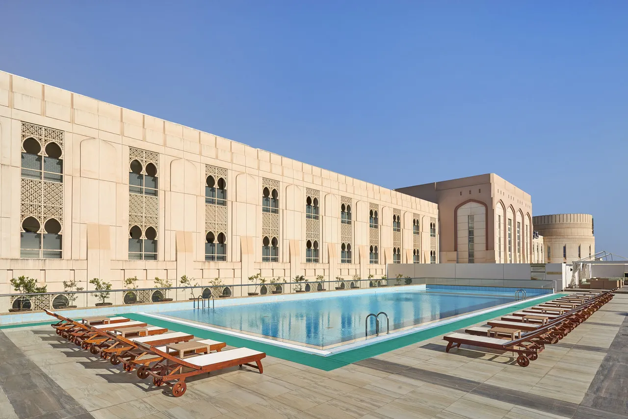 Salalah Gardens Hotel Managed by Safir Hotels & Resorts — ภาพห้องพักและบรรยากาศ