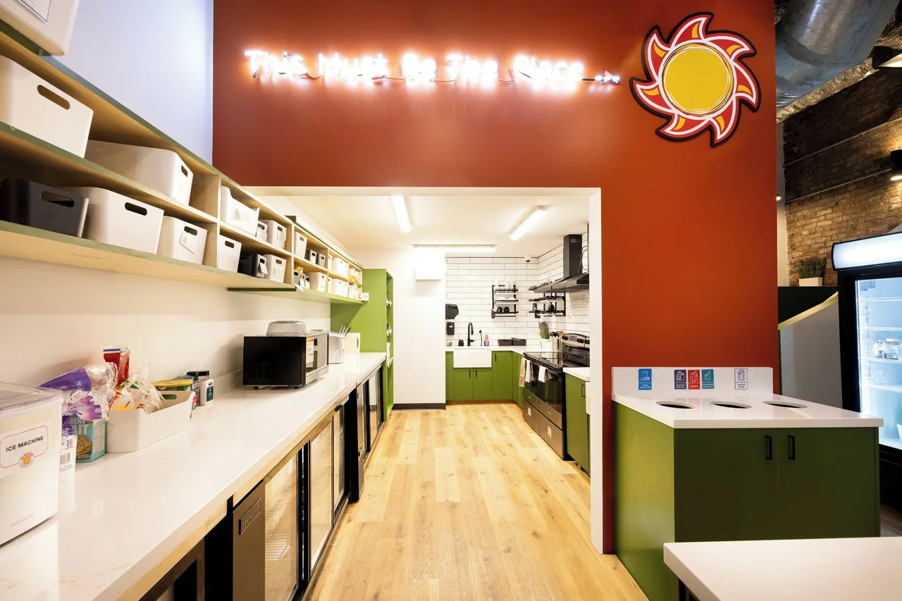 Samesun Vancouver — rooms and atmosphere