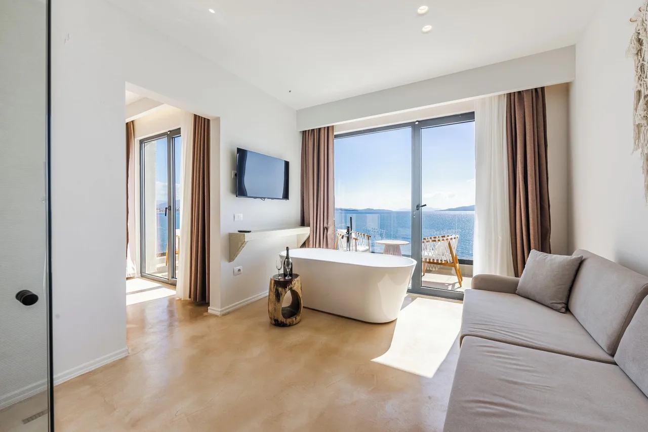 San Angelo Luxury Resort & Spa - Adults Only — ภาพห้องพักและบรรยากาศ
