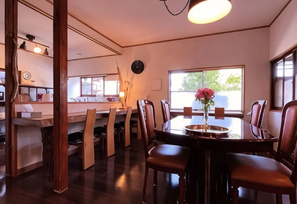 Sanga Nikko - Serene Boutique Guesthouse Near Nikko Station & Bus Terminal — ภาพห้องพักและบรรยากาศ