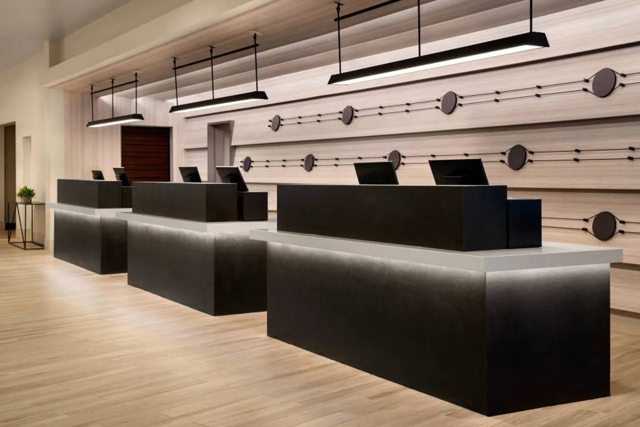 Santa Clara Marriott — rooms and atmosphere