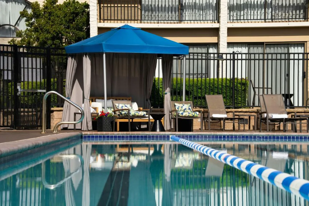 Santa Clara Marriott — rooms and atmosphere
