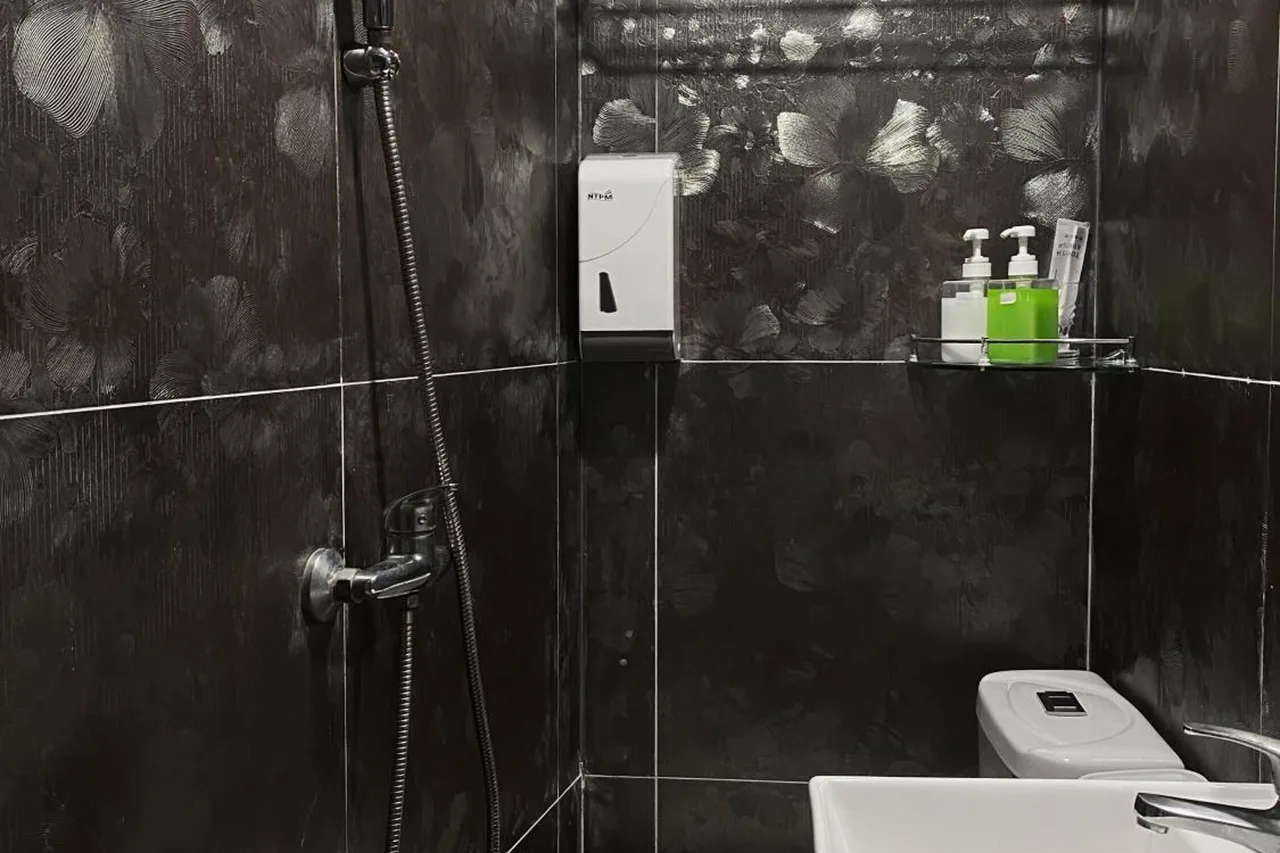 Santa Grand Hotel Lai Chun Yuen — rooms and atmosphere