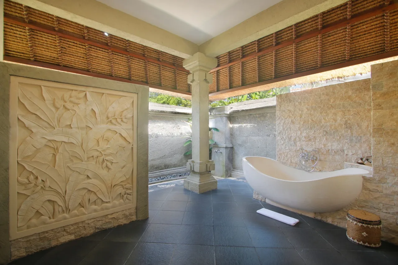 Santi Mandala Villa & Spa — rooms and atmosphere