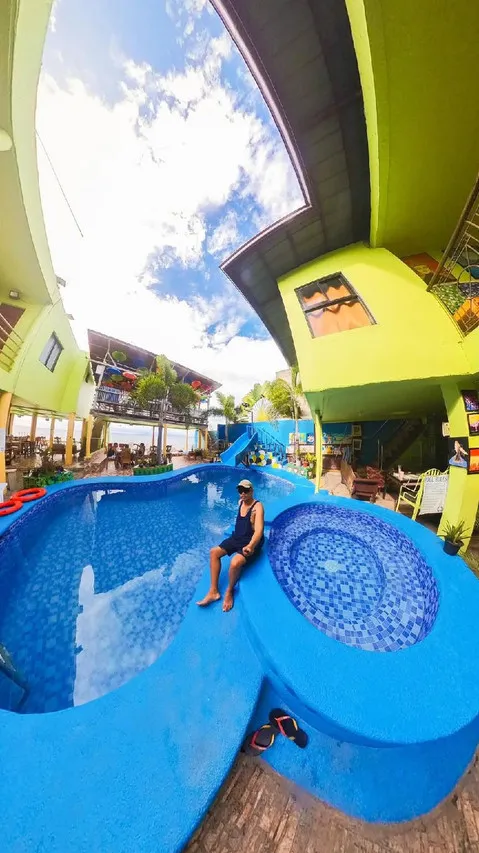 Sascha's Resort Oslob — rooms and atmosphere