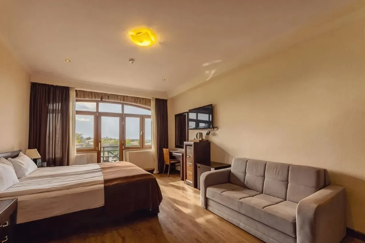 Schuchmann Wines Château, Villas & SPA — rooms and atmosphere