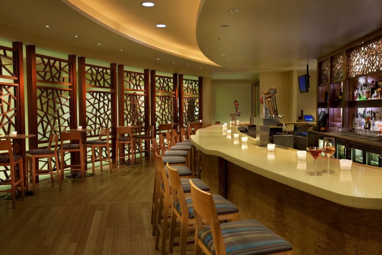 Seaport Hotel Boston — rooms and atmosphere