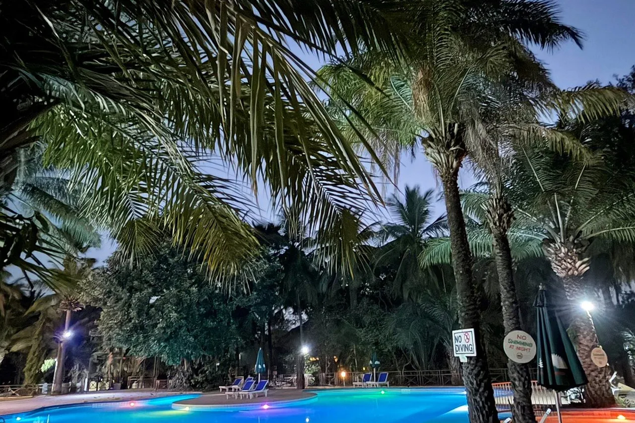 Senegambia Beach Hotel — rooms and atmosphere