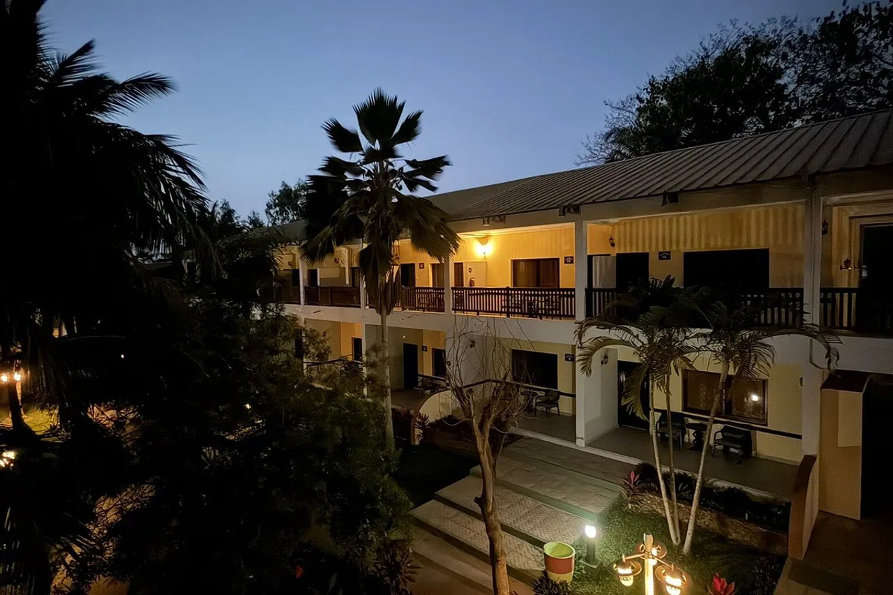 Senegambia Beach Hotel — rooms and atmosphere