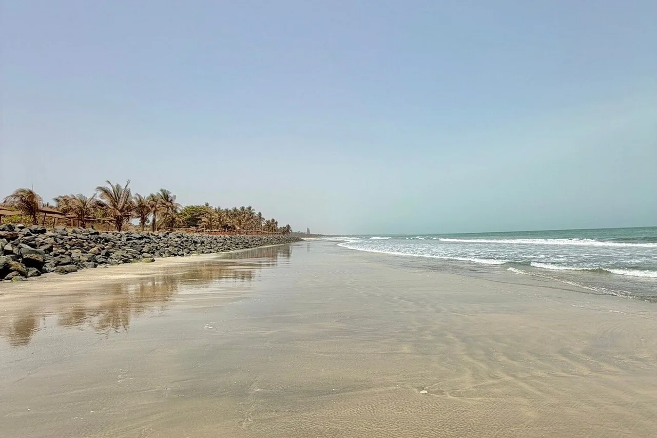 Senegambia Beach Hotel — rooms and atmosphere