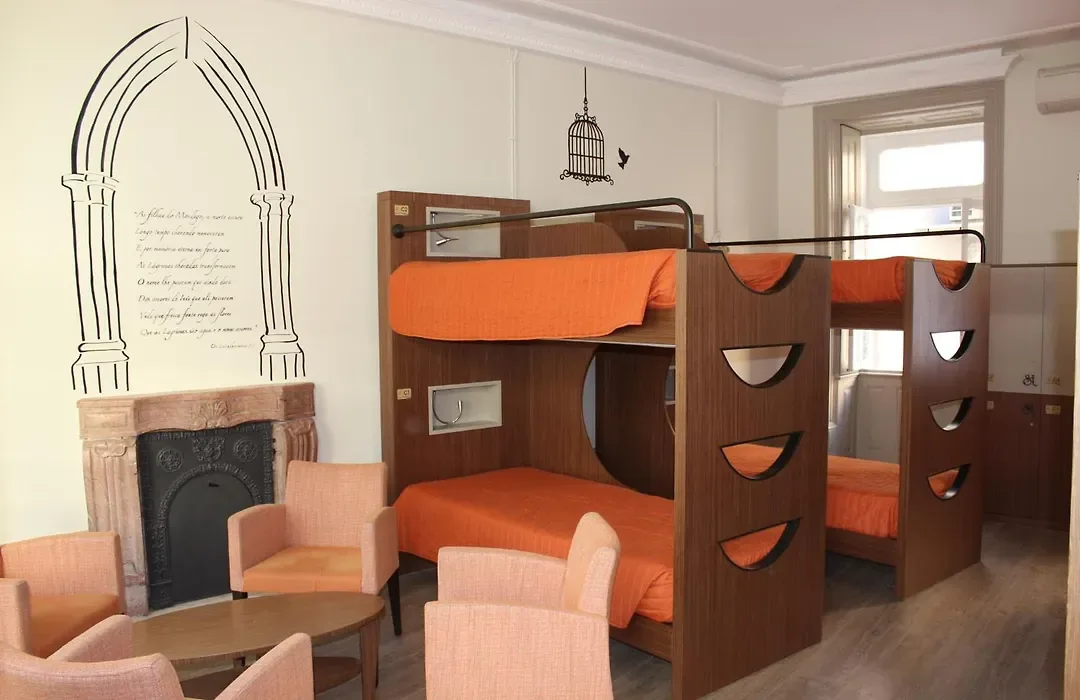 Serenata Hotel & Hostel Coimbra — ภาพห้องพักและบรรยากาศ