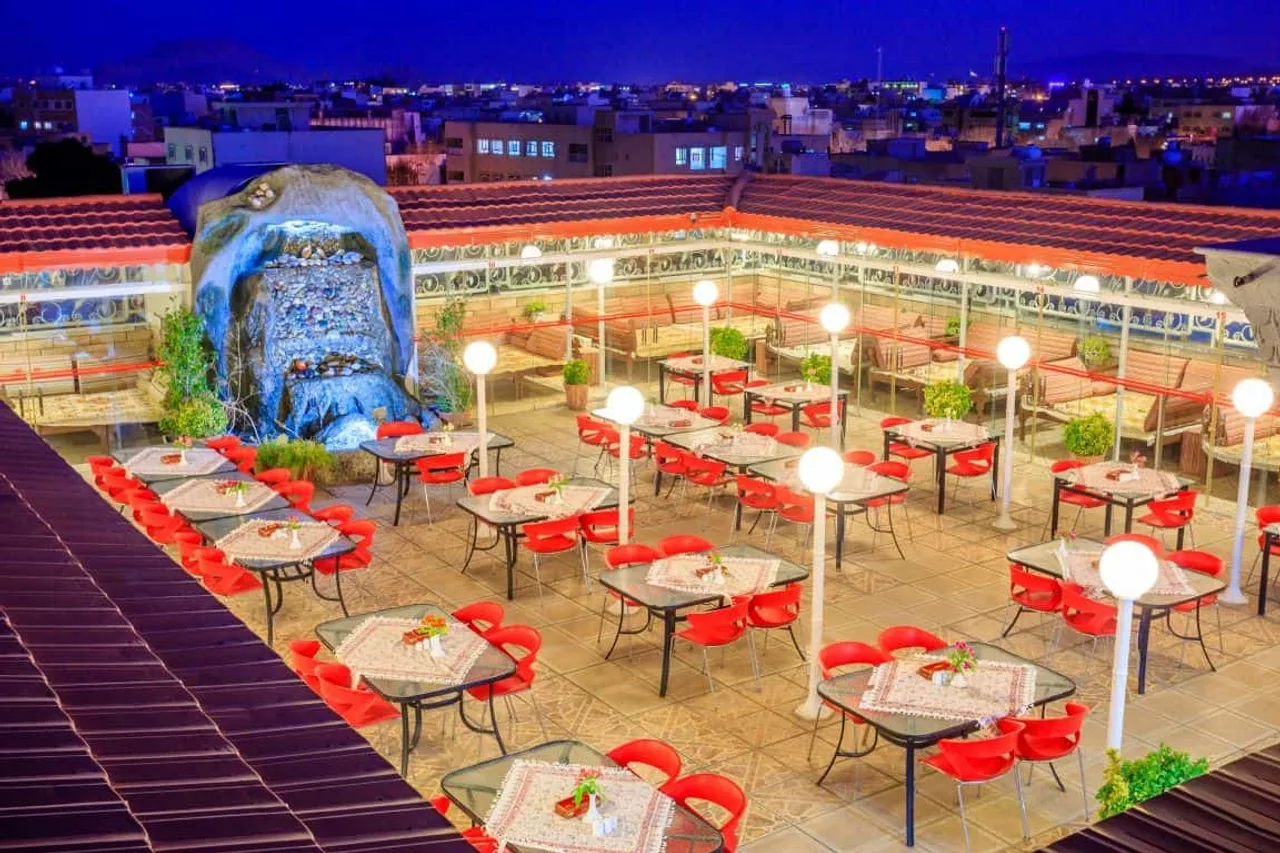 Setareh Hotel — ภาพห้องพักและบรรยากาศ