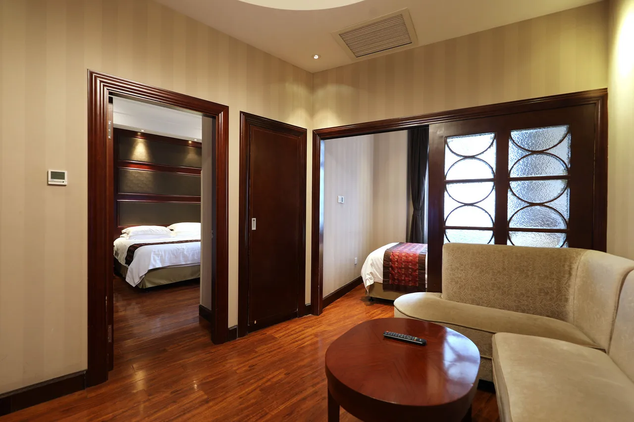 Seventh Heaven Hotel — rooms and atmosphere