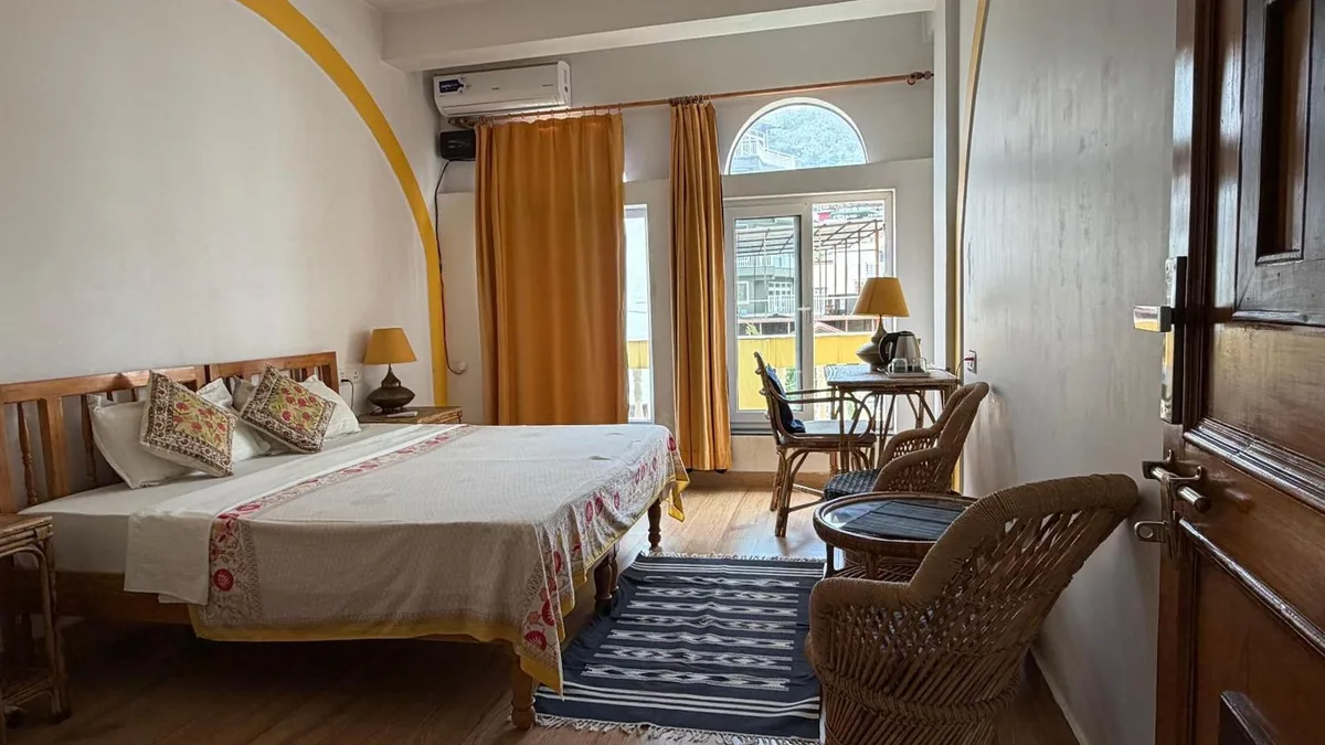 Seventh Heaven Inn Rishikesh — ภาพห้องพักและบรรยากาศ