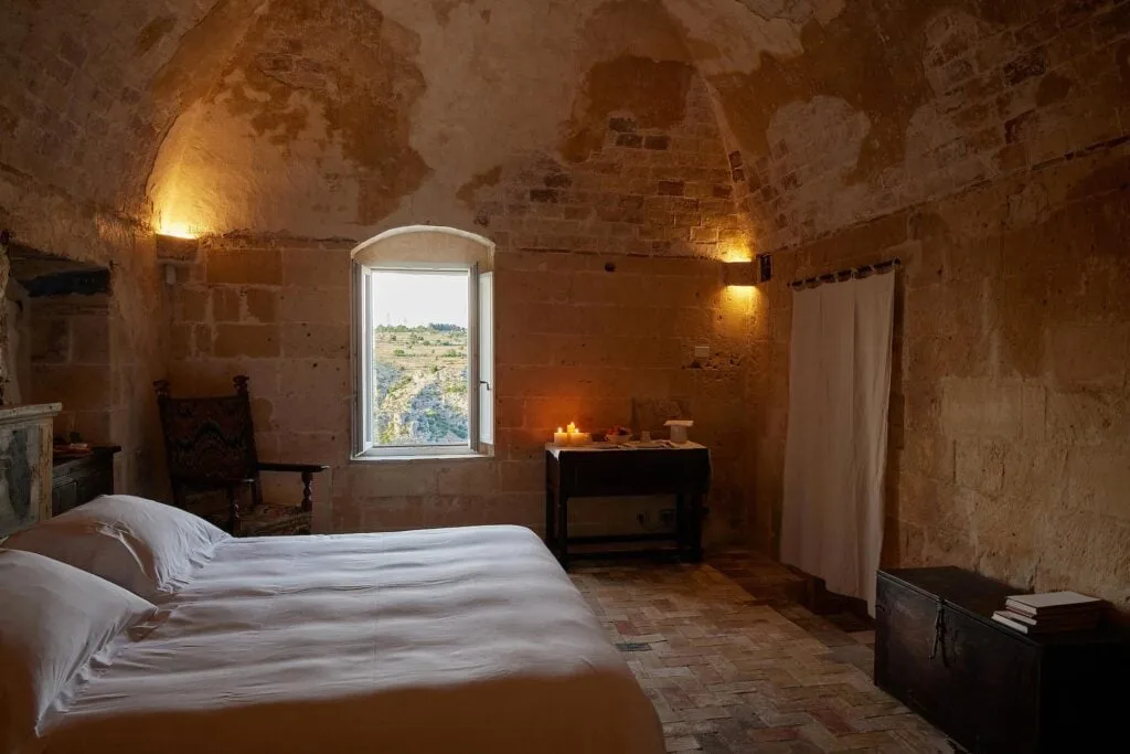 Sextantio Le Grotte della Civita — ภาพห้องพักและบรรยากาศ