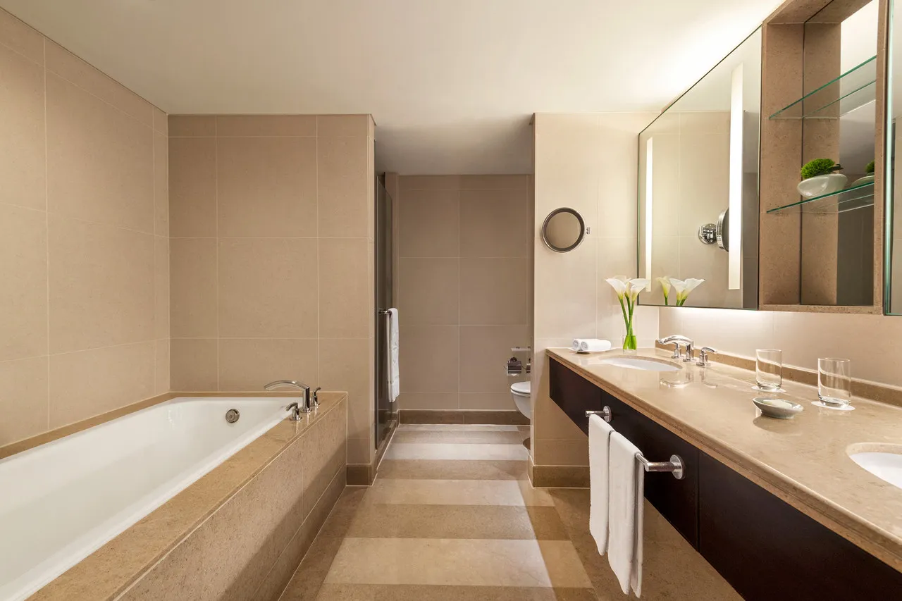 Shangri-La Far Eastern Plaza Hotel Tainan — rooms and atmosphere