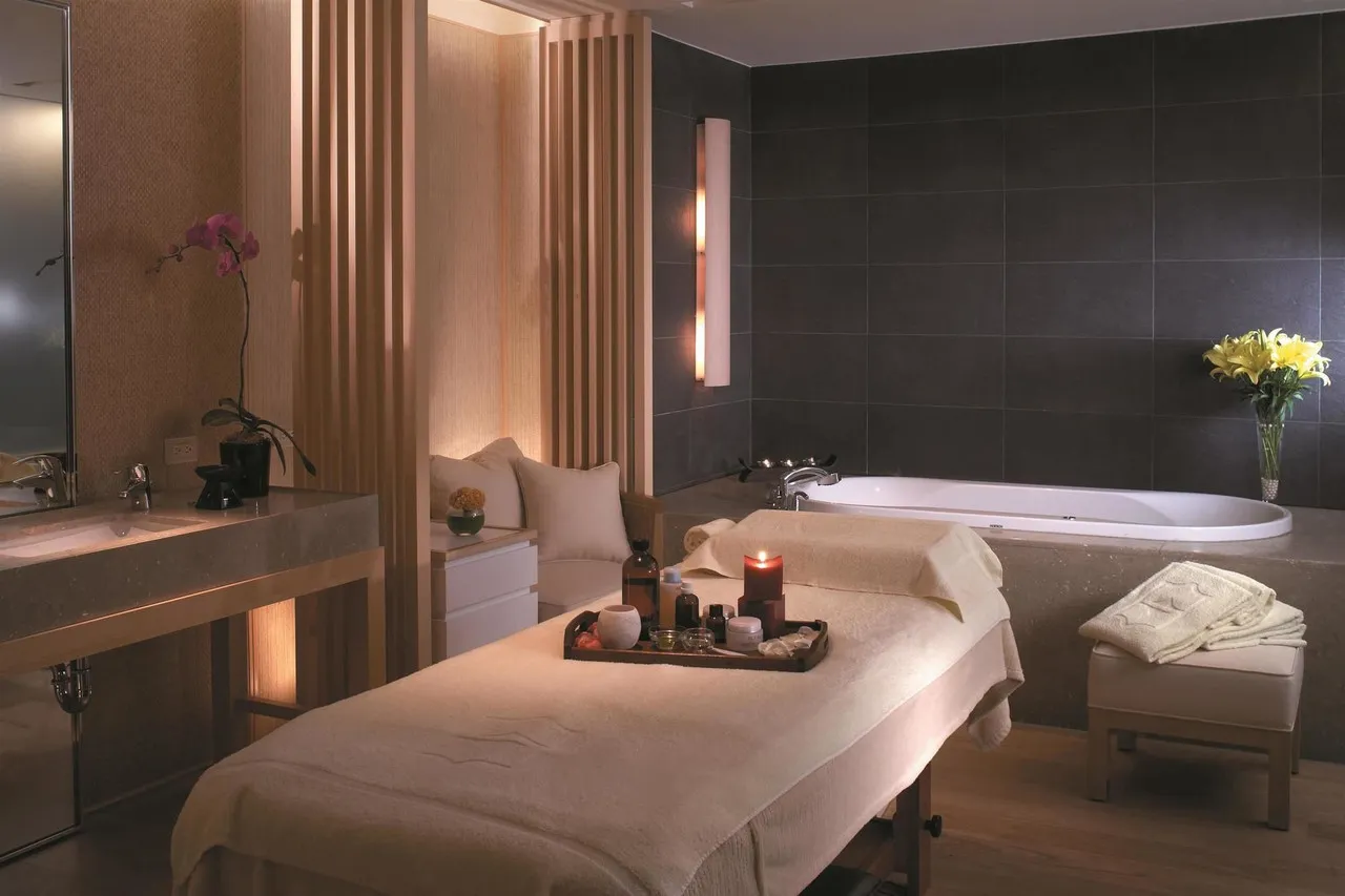 Shangri-La Far Eastern Plaza Hotel Tainan — rooms and atmosphere