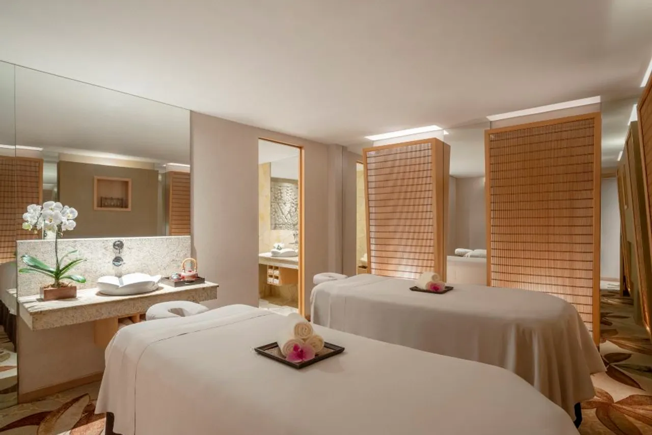 Shangri-La Rasa Sentosa, Singapore — rooms and atmosphere