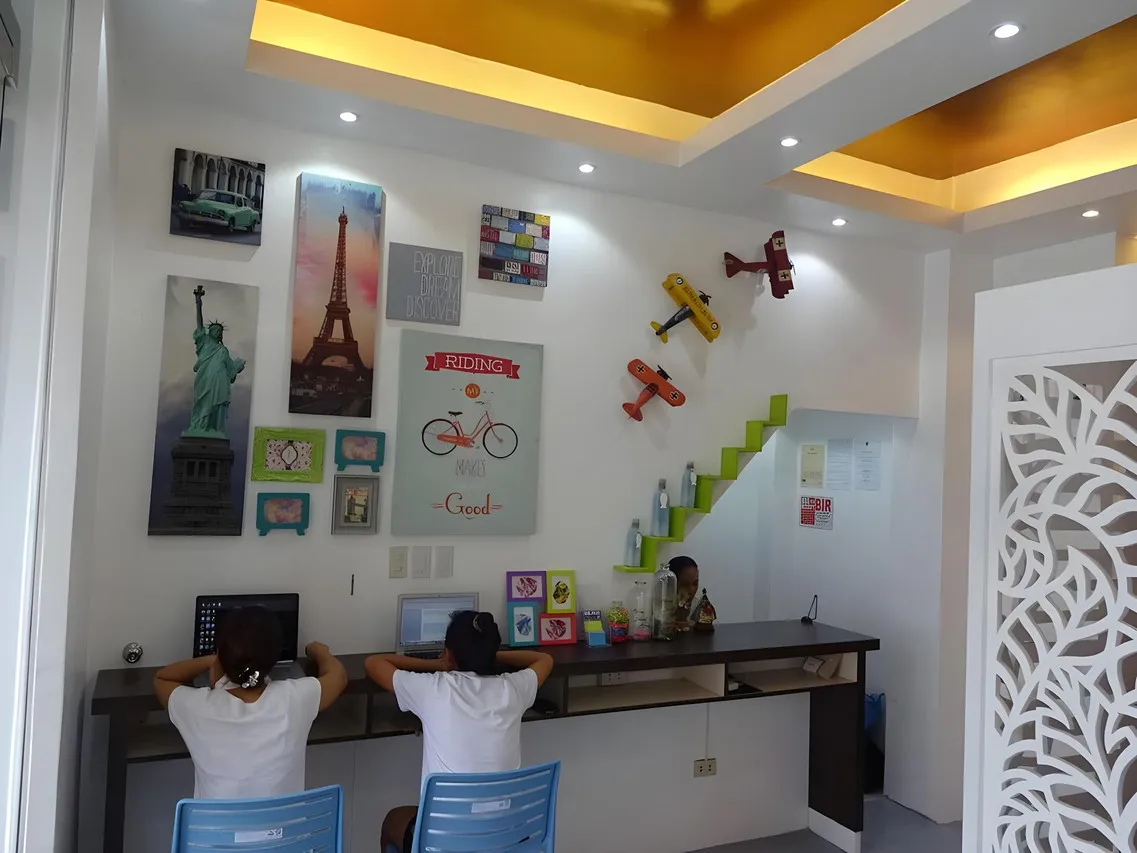 Shejoje Poshtel Hostel — rooms and atmosphere