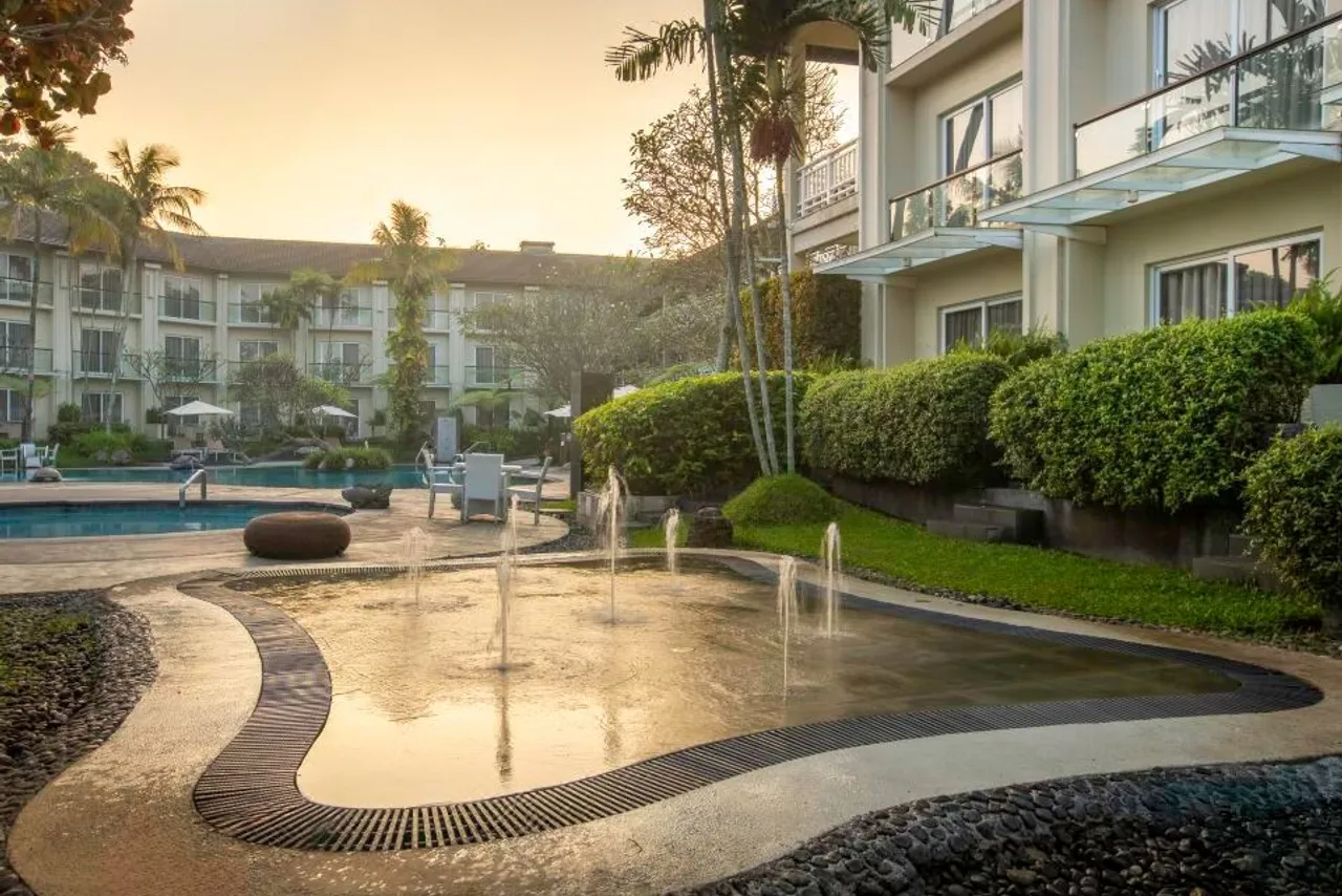Sheraton Bandung Hotel & Towers — rooms and atmosphere