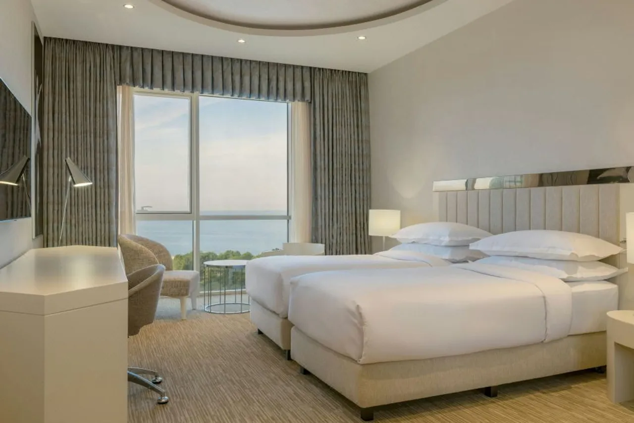Sheraton Batumi Hotel — rooms and atmosphere