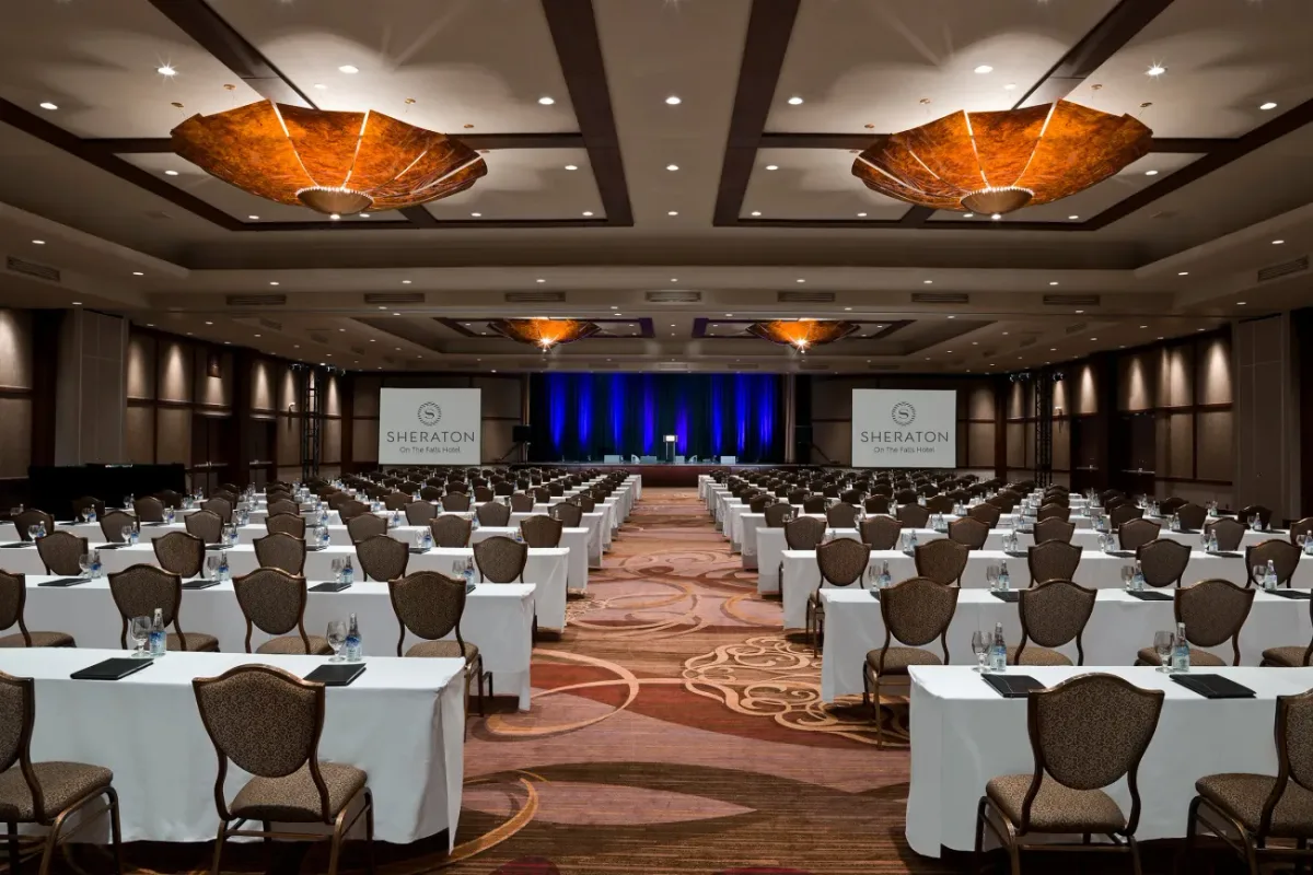 Sheraton Fallsview Hotel — ภาพห้องพักและบรรยากาศ