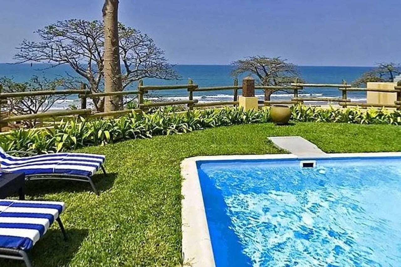 Sheraton Gambia Hotel Resort &amp; Spa — rooms and atmosphere