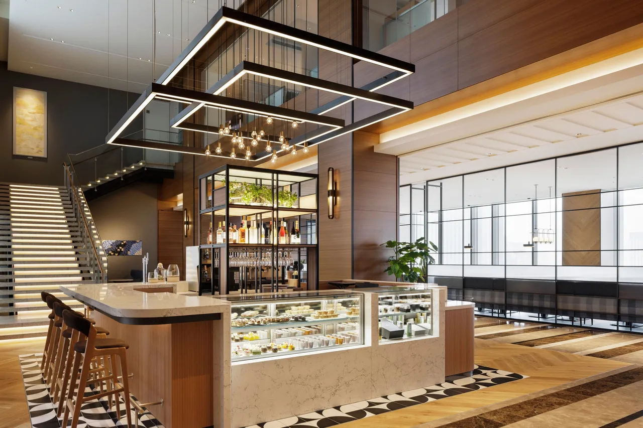 Sheraton Grand Hiroshima Hotel — rooms and atmosphere