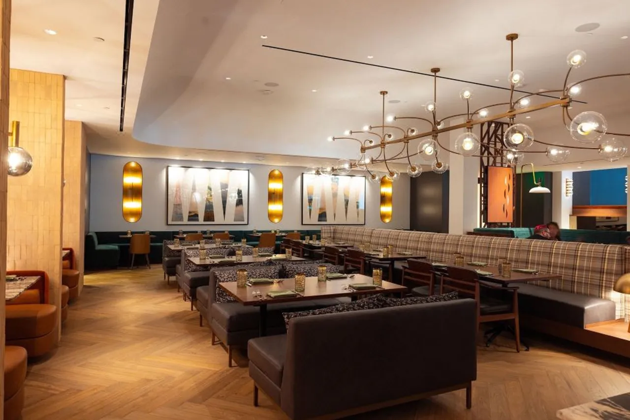 Sheraton Grand Seattle — rooms and atmosphere