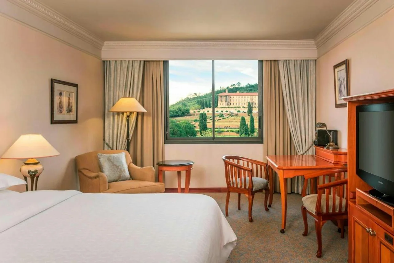 Sheraton Pretoria Hotel — ภาพห้องพักและบรรยากาศ